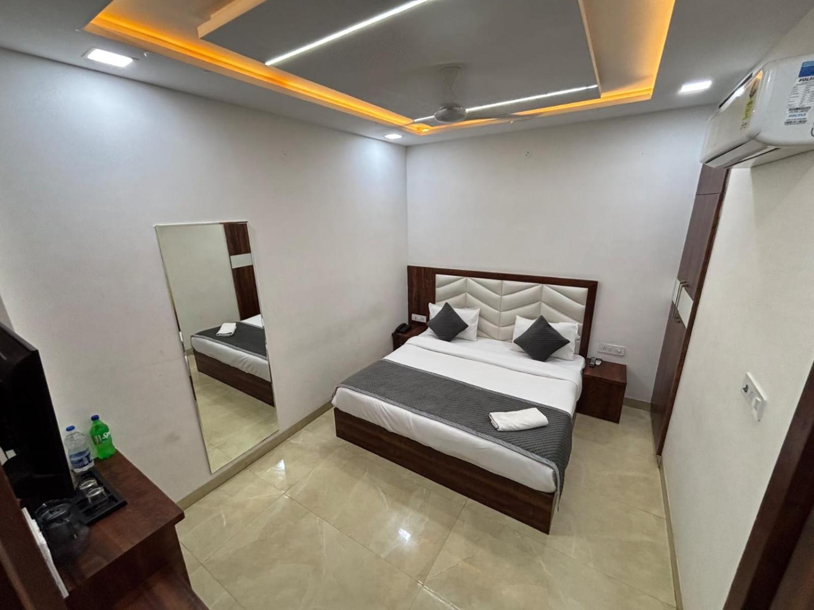 Hotel Ganga Palace - Agra Agra  Εξωτερικό φωτογραφία