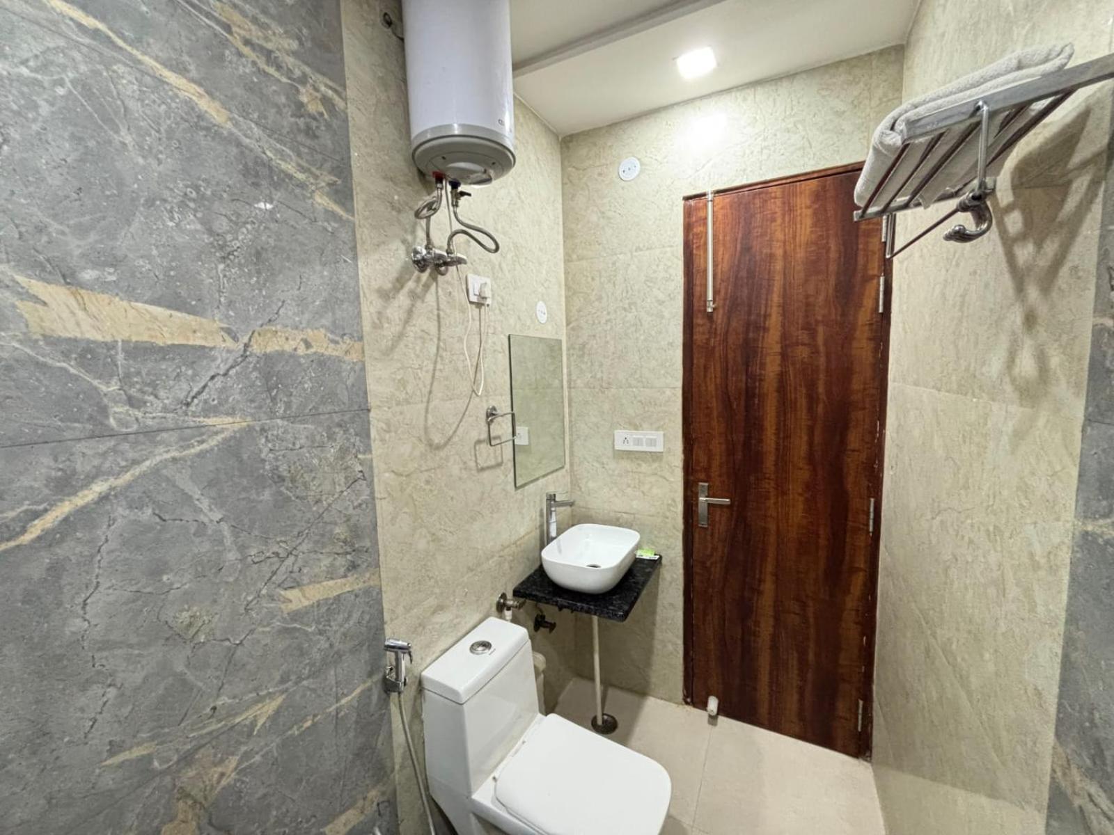 Hotel Ganga Palace - Agra Agra  Εξωτερικό φωτογραφία