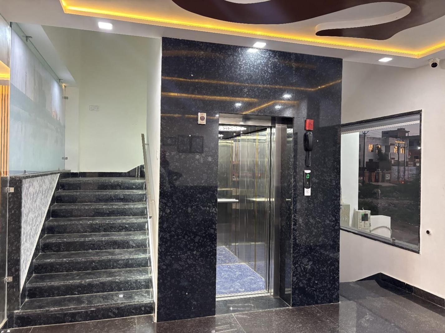 Hotel Ganga Palace - Agra Agra  Εξωτερικό φωτογραφία