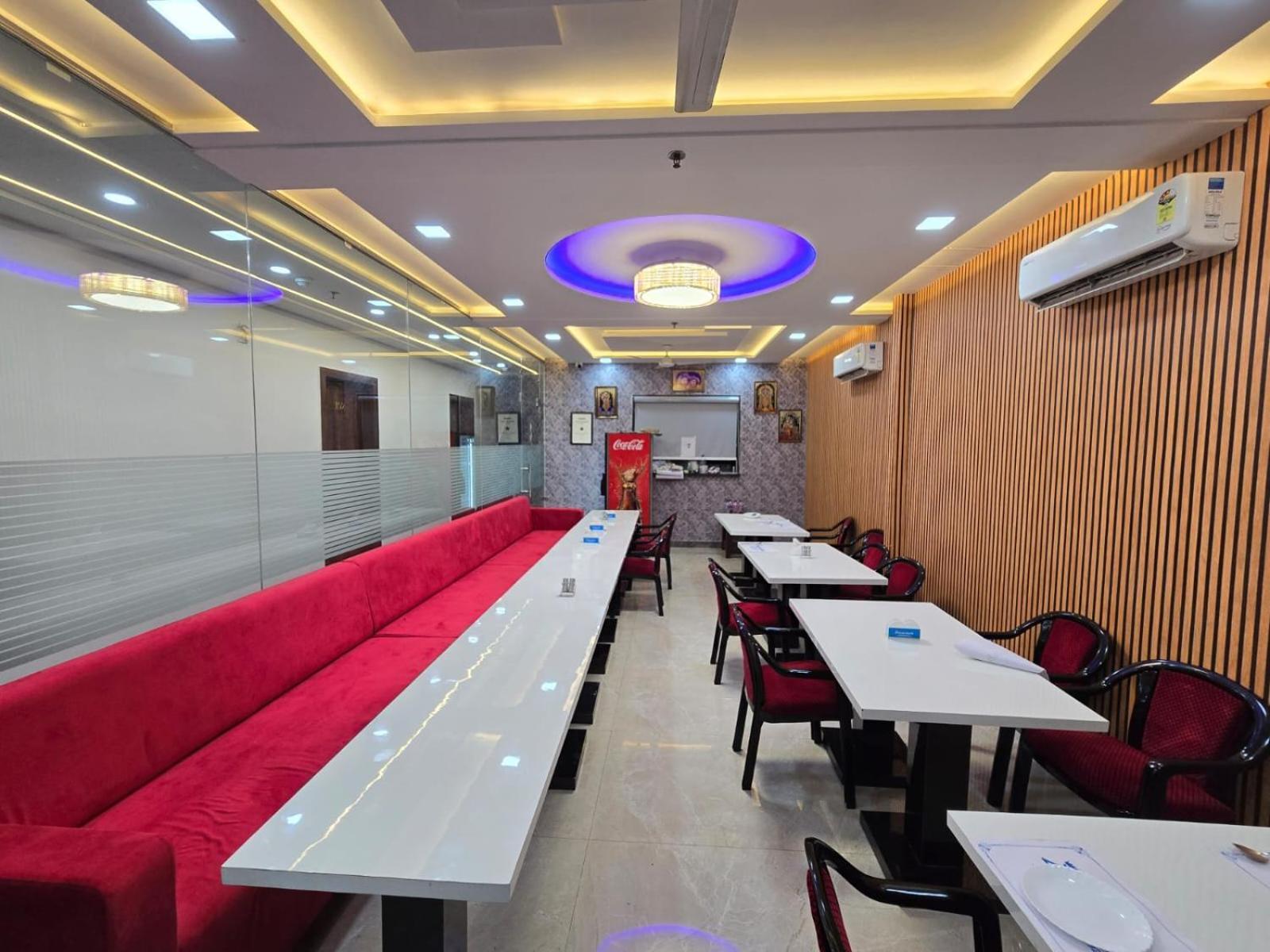 Hotel Ganga Palace - Agra Agra  Εξωτερικό φωτογραφία