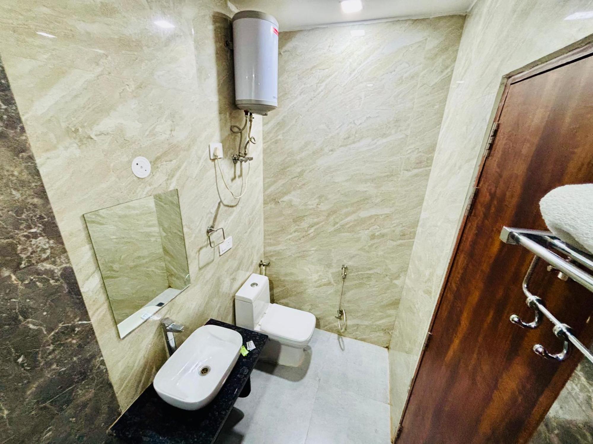 Hotel Ganga Palace - Agra Agra  Εξωτερικό φωτογραφία